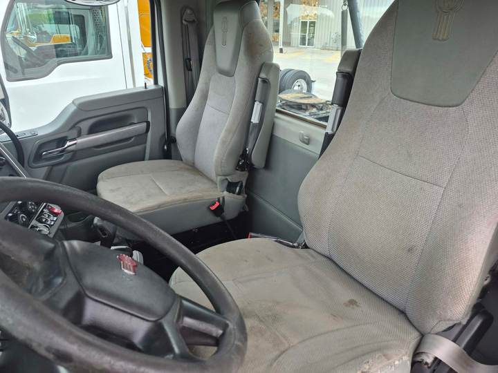 2018 Kenworth T880 Day Cab, interior photo 5