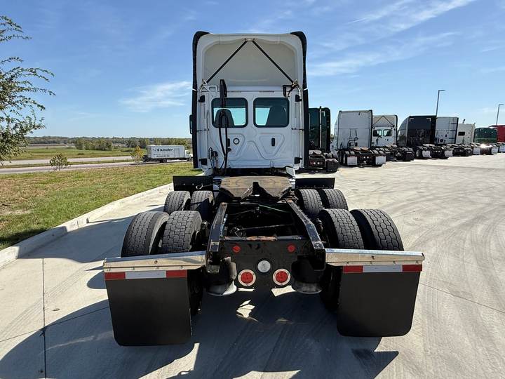 2019 Freightliner CA11364DC Day Cab, exterior photo 2