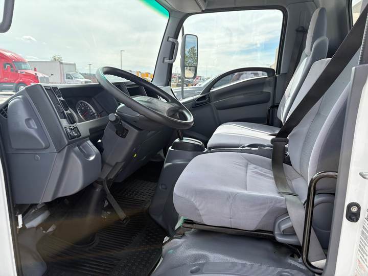 2019 Isuzu Npr-hd Box Truck, interior photo 7