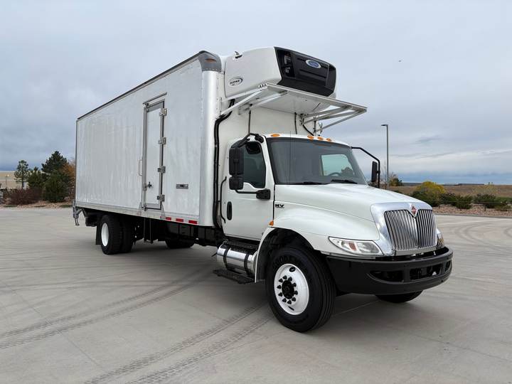 2020 International MV607 Refrigerated Box Truck, exterior photo 1