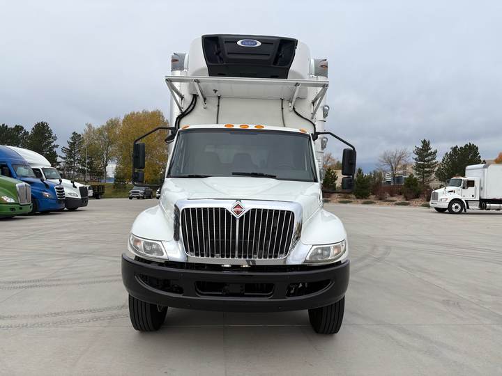 2020 International MV607 Refrigerated Box Truck, exterior photo 4