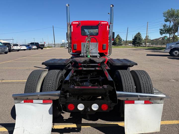2020 Kenworth T880 Day Cab, exterior photo 5