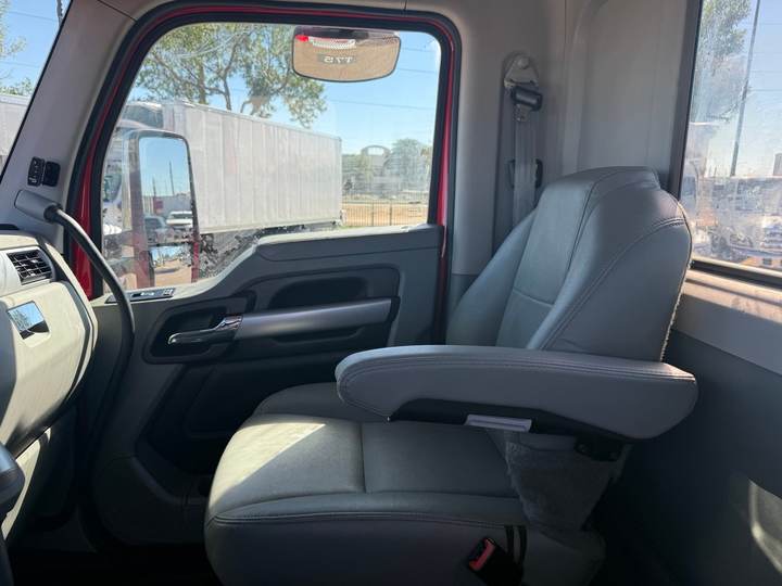 2020 Kenworth T880 Day Cab, interior photo 7