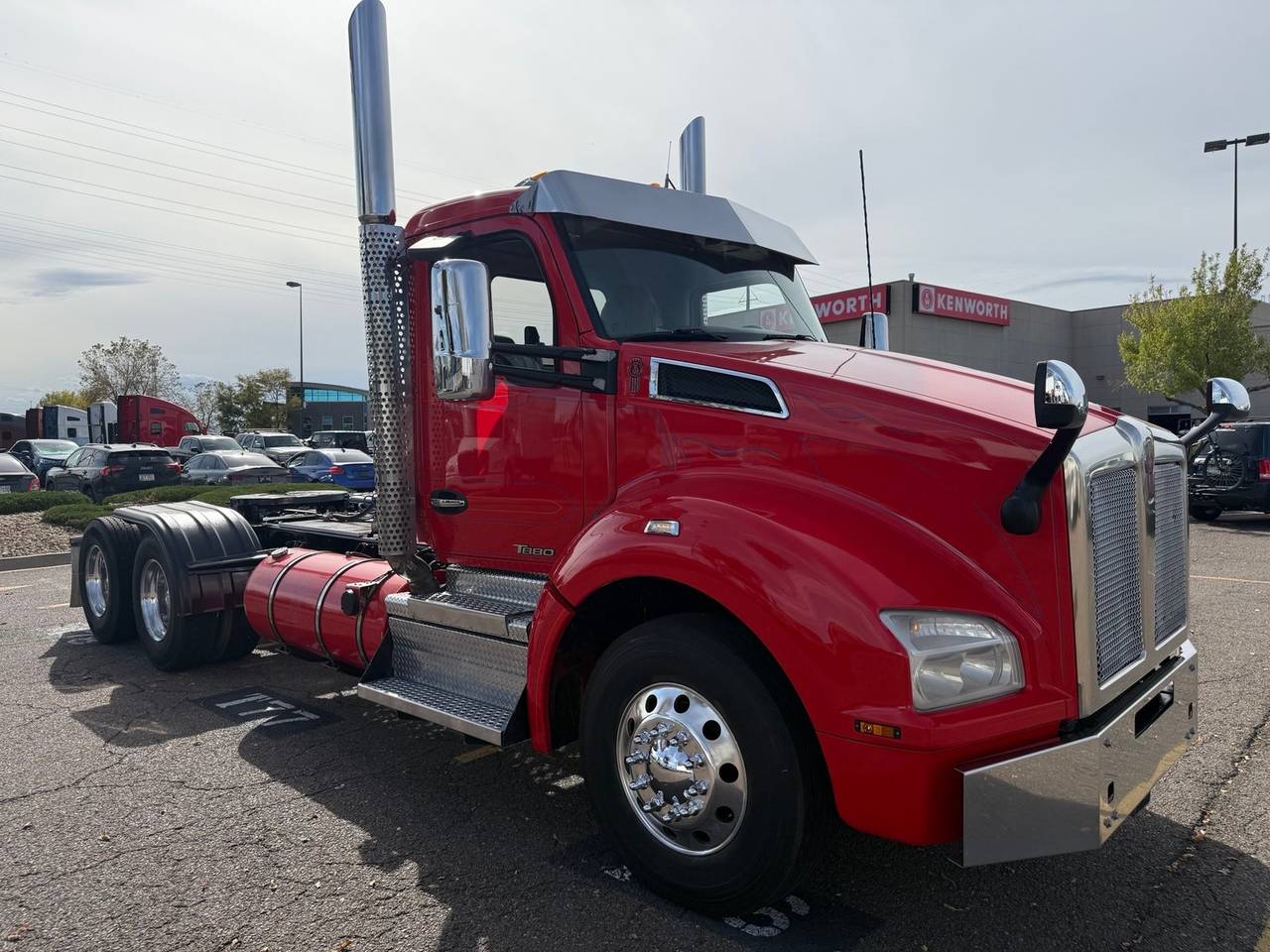 2020 Kenworth T880 Day Cab, exterior photo 2