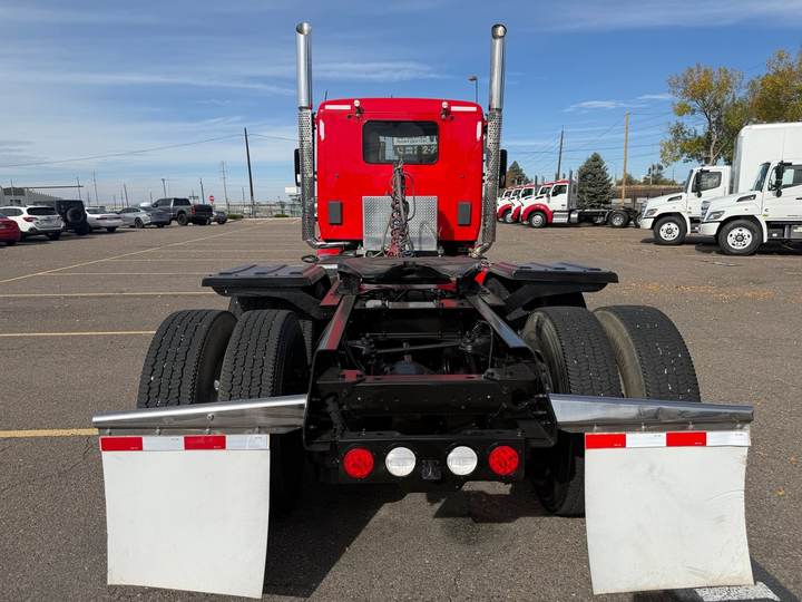 2020 Kenworth T880 Day Cab, exterior photo 6