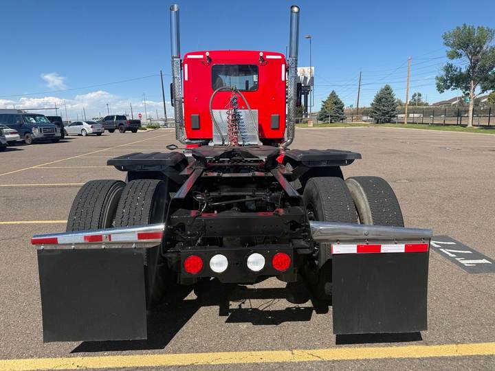 2020 Kenworth T880 Day Cab, exterior photo 6
