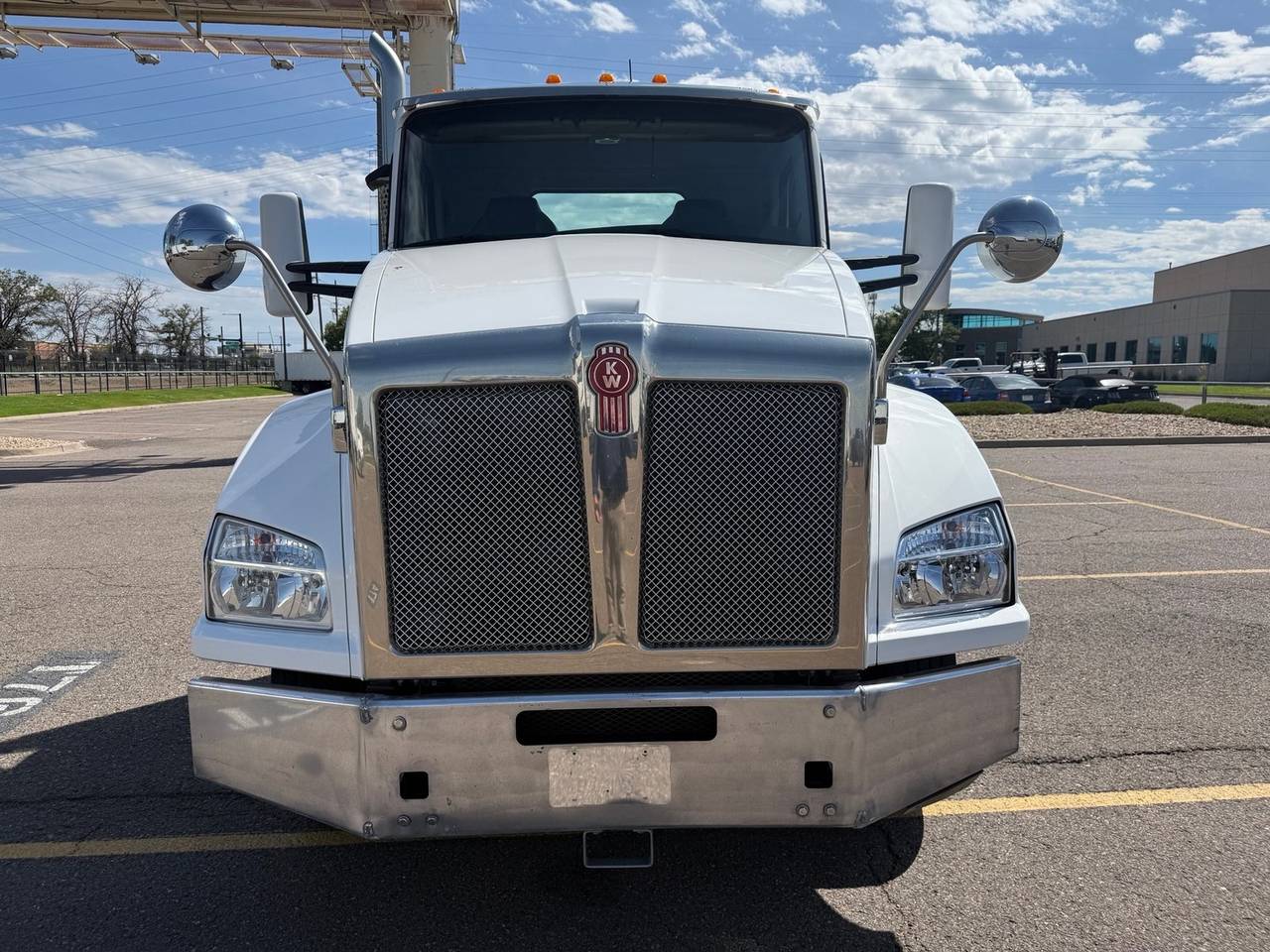 2020 Kenworth T880 Day Cab, exterior photo 2