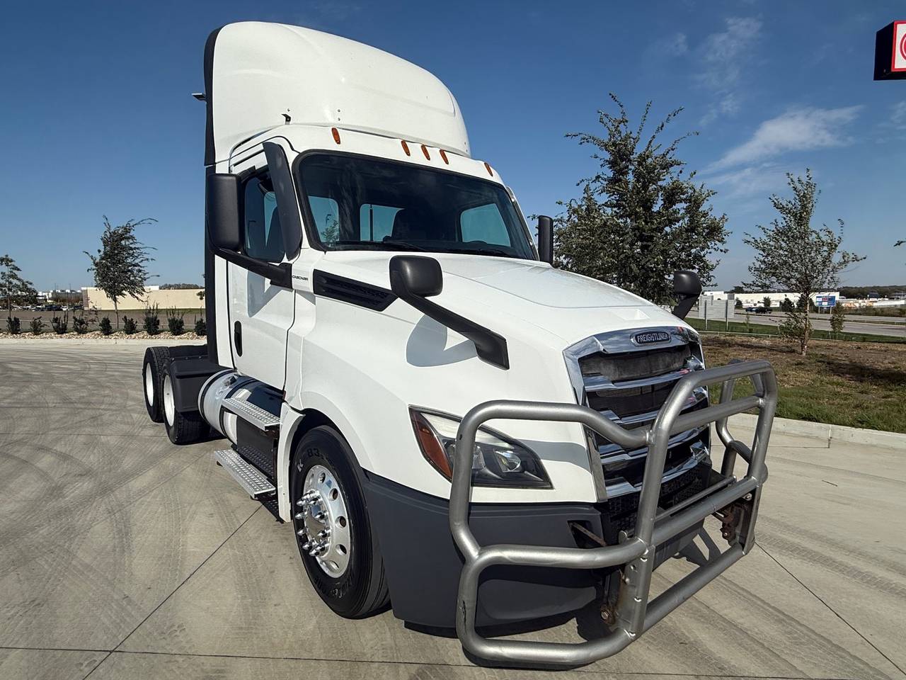 2021 Freightliner PT126064S T Day Cab, exterior photo 1