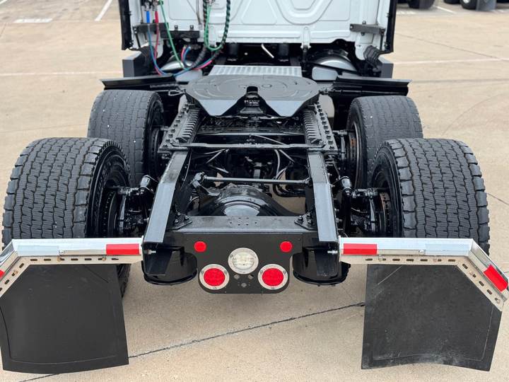 2021 Freightliner PT126064ST 72" Raised Roof Sleeper, exterior photo 2