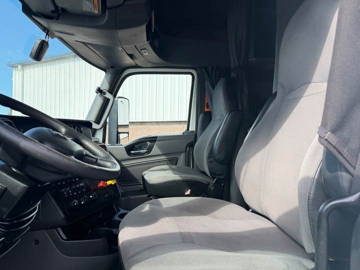 2021 International LT625 73" Raised Roof Sleeper, interior photo 7