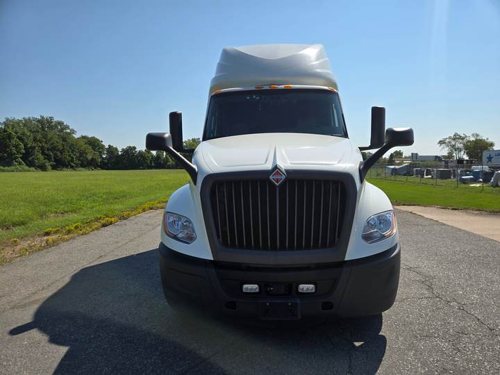 2021 International LT625 73" Raised Roof Sleeper, exterior photo 3