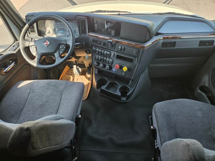 2021 International LT625 73" Raised Roof Sleeper, interior photo 6