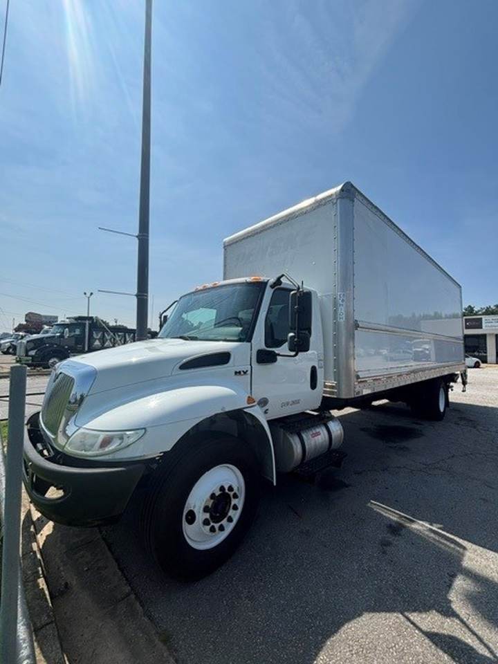 2021 International MV607 Box Truck, exterior photo 1