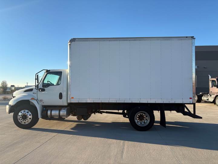 2021 International MV607 Box Truck, exterior photo 5