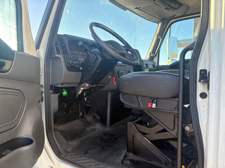 2021 International MV607 Box Truck, interior photo 8