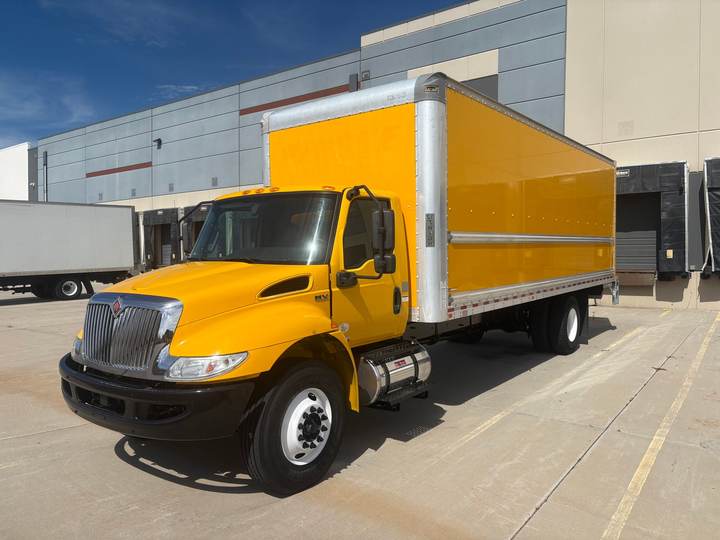 2021 International MV607 Box Truck, exterior photo 2