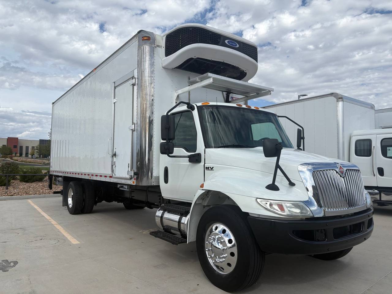 2021 International MV607 Refrigerated Box Truck, exterior photo 1