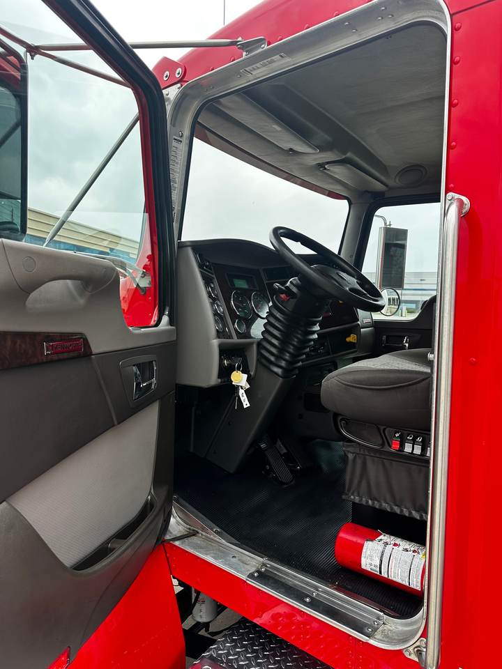 2021 Kenworth T270 Box Truck, interior photo 8