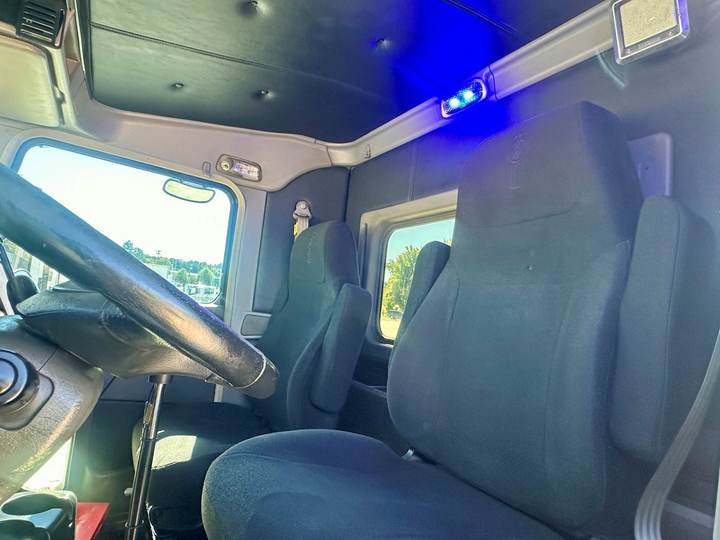 2021 Kenworth W900 Day Cab, interior photo 7