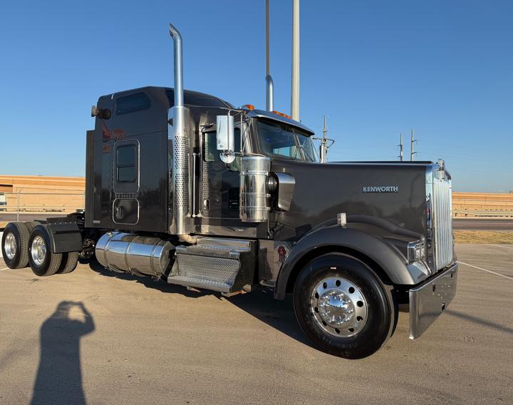 2021 Kenworth W900L 72" Raised Roof Sleeper, front 3/4 driver side
