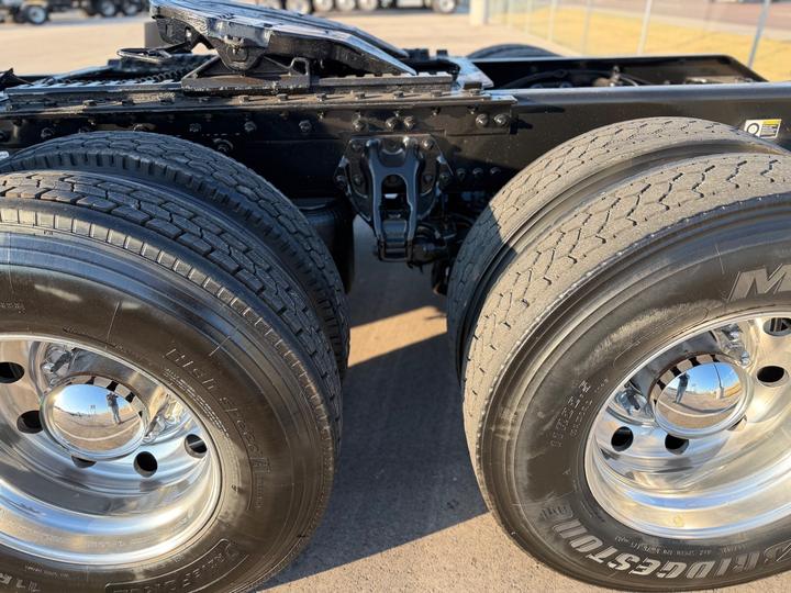 2021 Kenworth W900L 72" Raised Roof Sleeper, drive tires