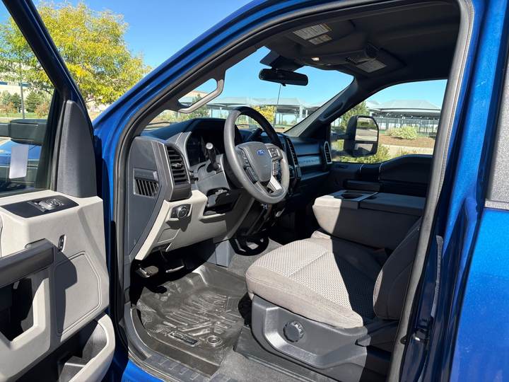 2022 Ford F550 Box Truck, interior photo 7