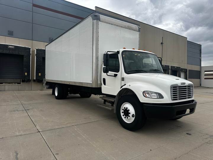 2022 Freightliner M2-106 Box Truck, exterior photo 1