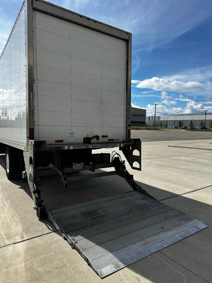 2022 Freightliner M2-106 Box Truck, exterior photo 7
