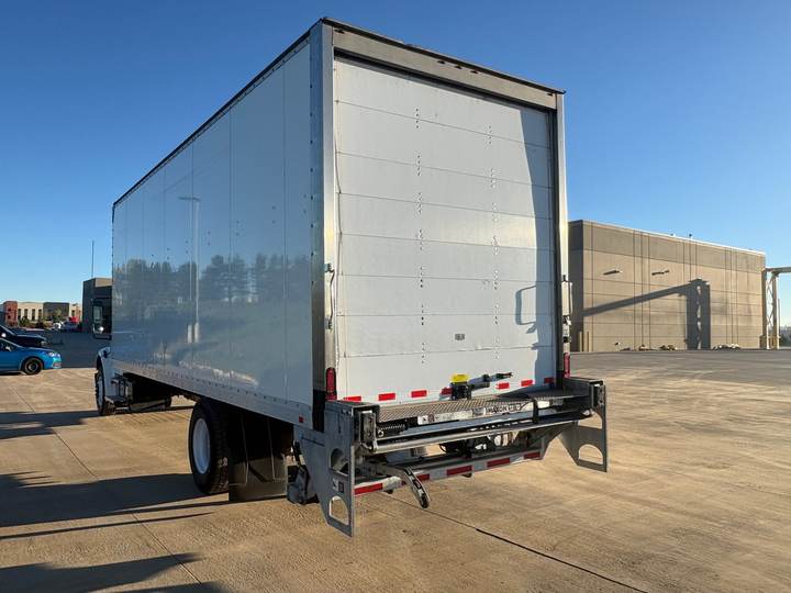 2022 Freightliner M2-106 Box Truck, exterior photo 5