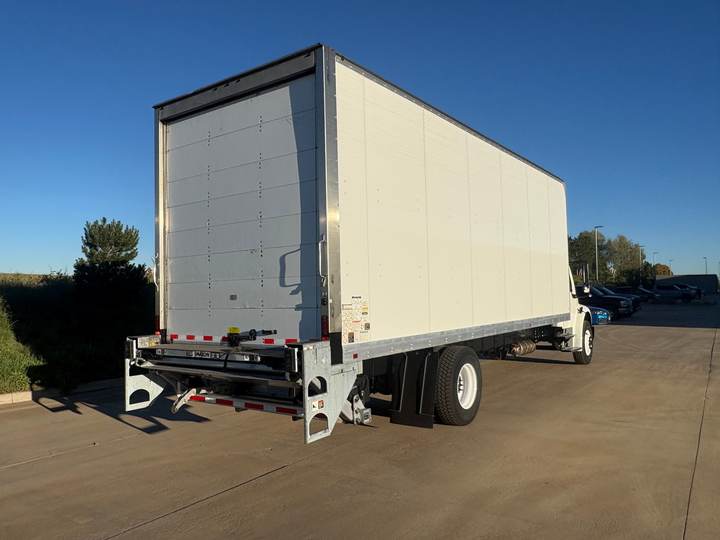 2022 Freightliner M2-106 Box Truck, exterior photo 7