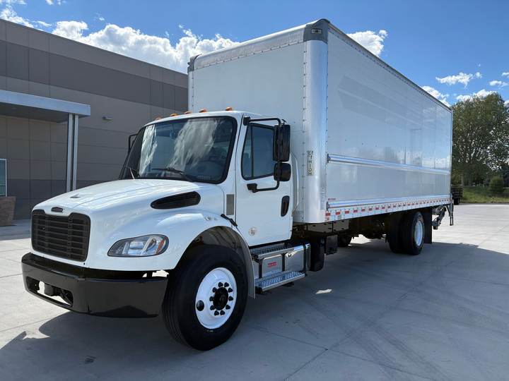 2022 Freightliner M2-106 Box Truck, exterior photo 2