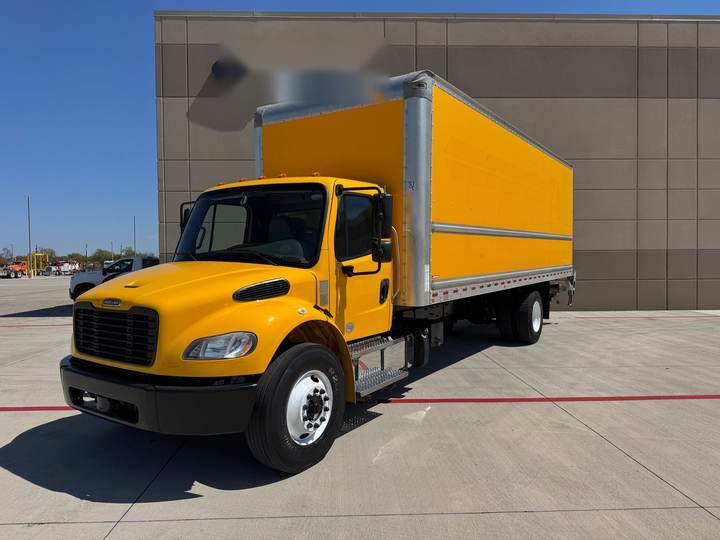 2022 Freightliner M2-106 Box Truck, exterior photo 2