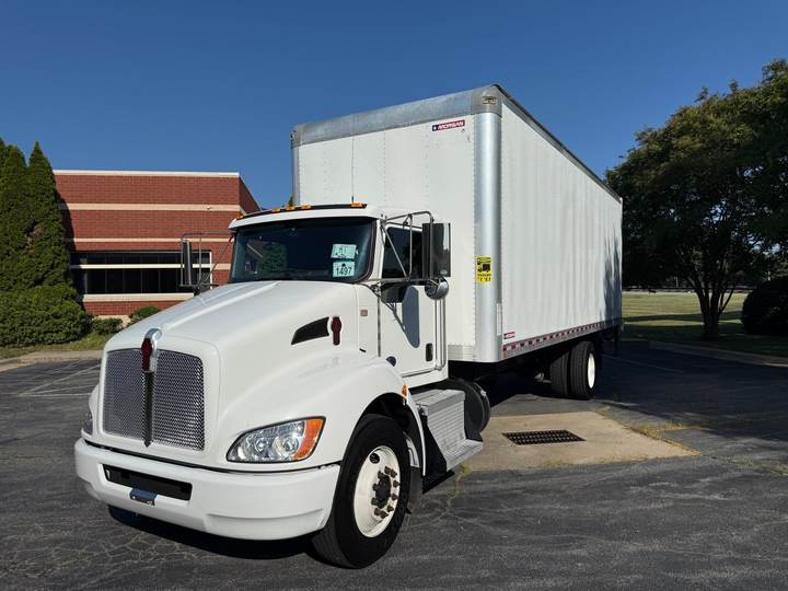 2022 Kenworth T270 Box Truck, exterior photo 3