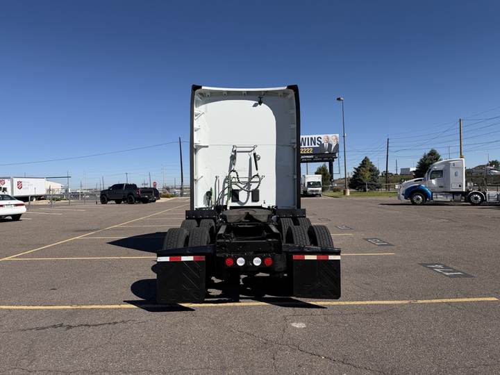 2022 Kenworth T680 76" Raised Roof Sleeper, exterior photo 6