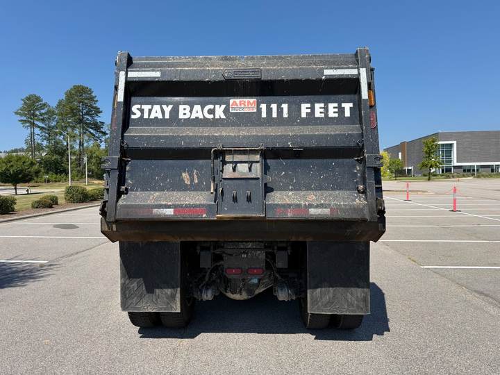 2022 Kenworth T880 5-Axle Dump Truck, exterior photo 5