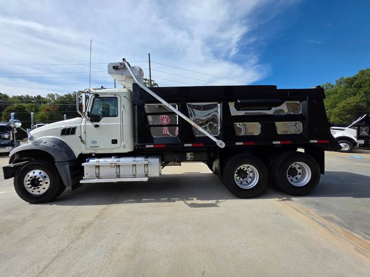 2022 Mack Granite Tandem Dump Truck, exterior photo 4