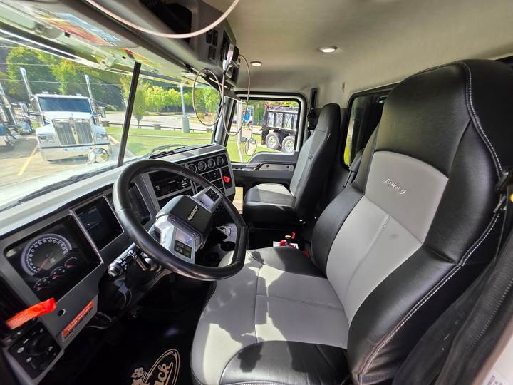 2022 Mack Granite Tandem Dump Truck, interior photo 8