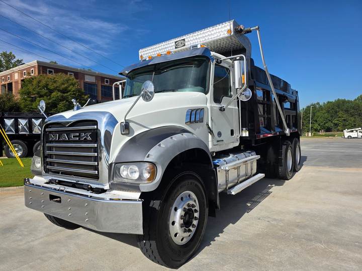 2022 Mack Granite Tandem Dump Truck, exterior photo 3
