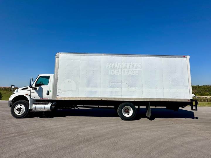 2023 International MV607 Box Truck, exterior photo 6