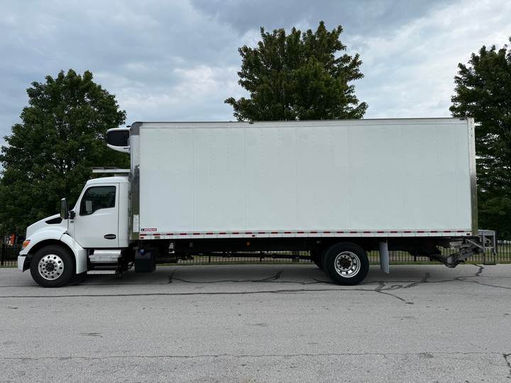 2023 Kenworth T380 Refrigerated Box Truck, exterior photo 5
