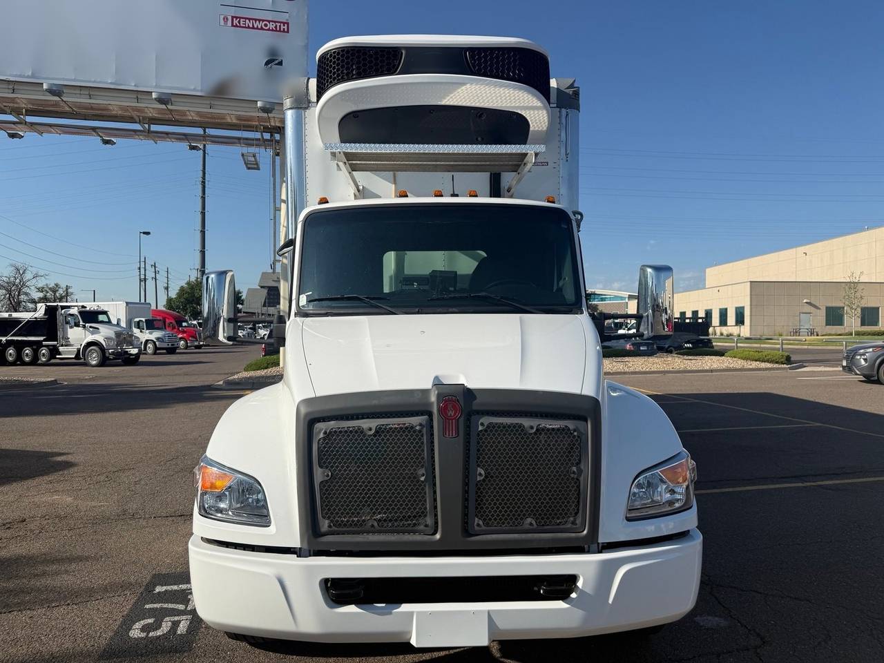 2023 Kenworth T380 Refrigerated Box Truck, exterior photo 1