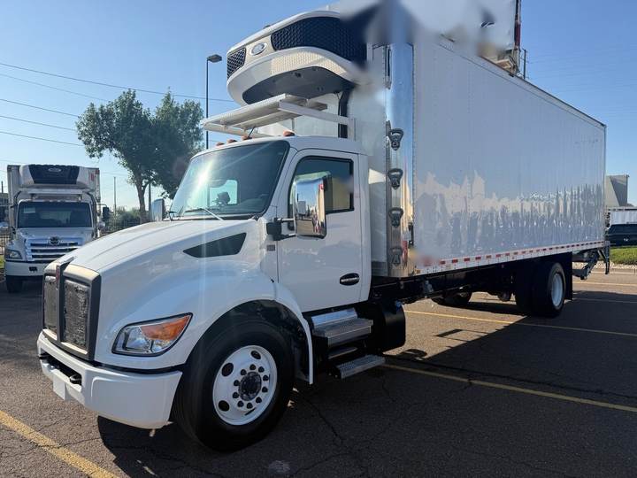 2023 Kenworth T380 Refrigerated Box Truck, exterior photo 2