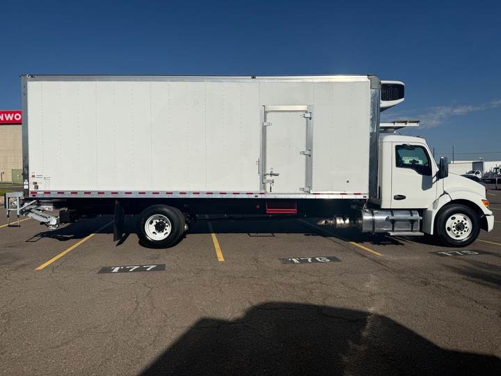 2023 Kenworth T380 Refrigerated Box Truck, exterior photo 3