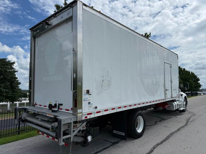2023 Kenworth T380 Refrigerated Box Truck, exterior photo 6