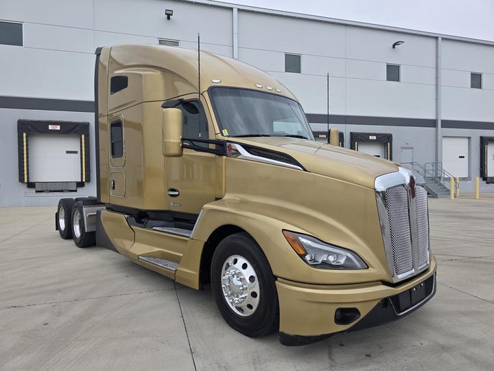 2023 Kenworth T680 76" Sleeper, 13-Speed Manual, front 3/4 passenger side