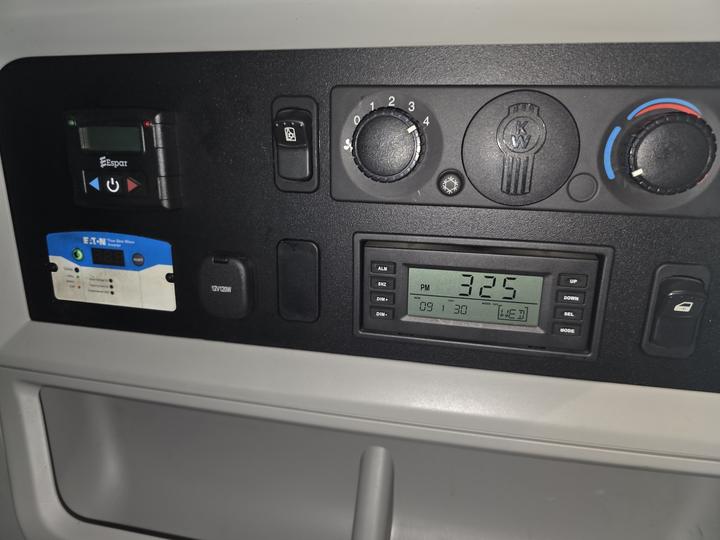 2023 Kenworth T680 76" Sleeper, 13-Speed Manual, sleeper controls and bunk heater