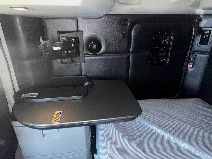 2023 Kenworth T680 76" Sleeper with APU, photo 7