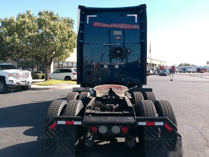 2023 Kenworth T680 76" Raised Roof Sleeper, exterior photo 2