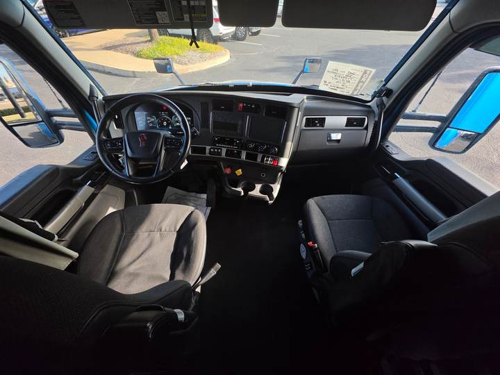 2023 Kenworth T680 76" Raised Roof Sleeper, interior photo 7