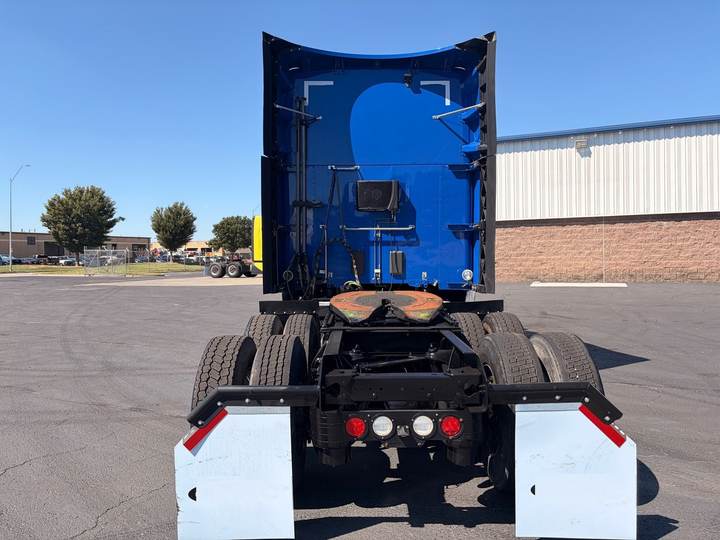 2023 Kenworth T680 76" Raised Roof Sleeper, exterior photo 7